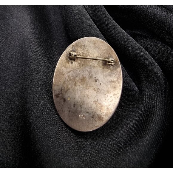 Rare Find Vintage Mother Of Pearl Brooch - Picture 5 of 5